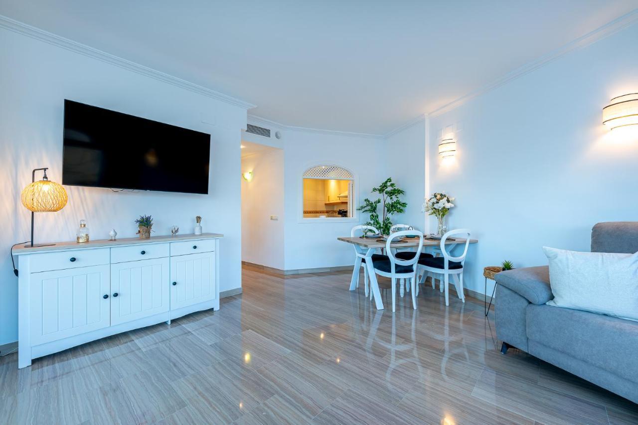 Atico Puerto Marina First Island With Sea Views And Rooftop Pool Benalmadena Ngoại thất bức ảnh
